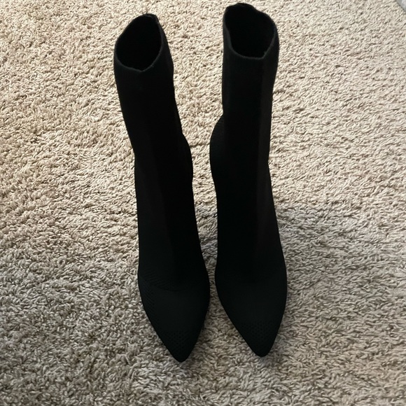 Fashion nova booties size 10 - Picture 2 of 3